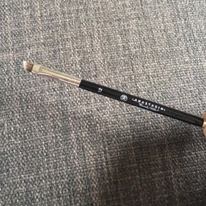 Anastasia brow brush